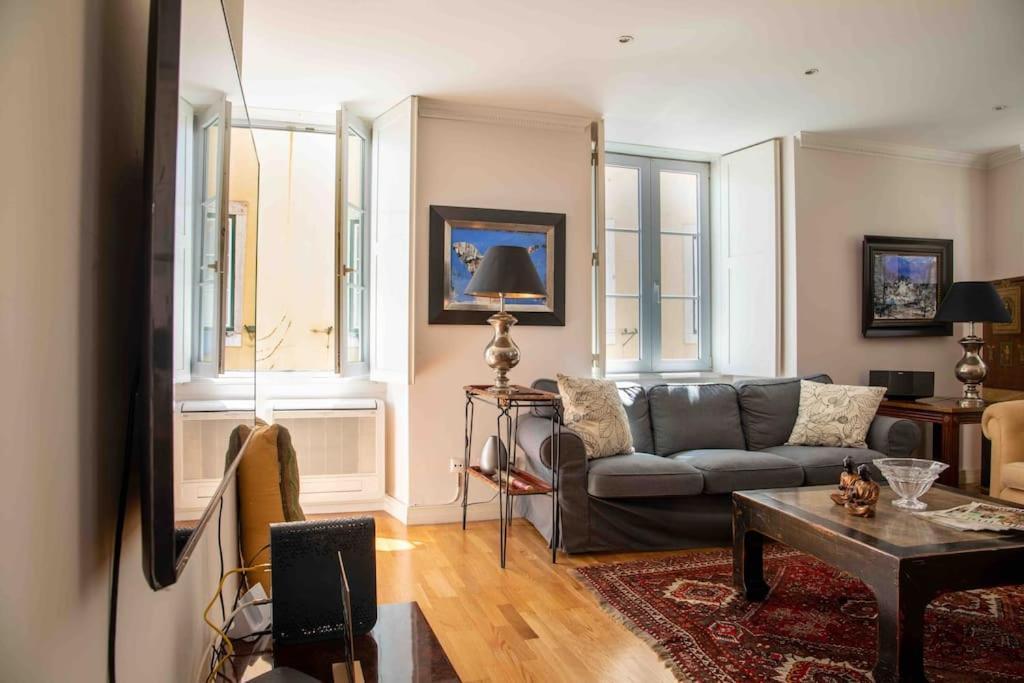 Historical 3 Bedroom Duplex In * Lisboa